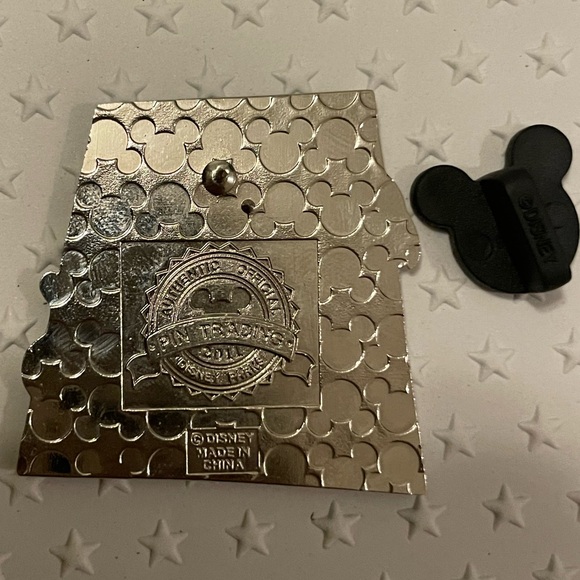 Donald Disney Pin - Picture 2 of 2